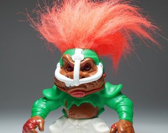 Football player Battle Troll Hasbro trolls Vintage Boy toys Vintage 1992 Hasbro Cap'n Troll 6 inch Battle Troll