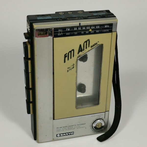 Vintage Sanyo M1770F Fm-Am Radio Kassettenrecorder für TEILE ODER REPARATUR