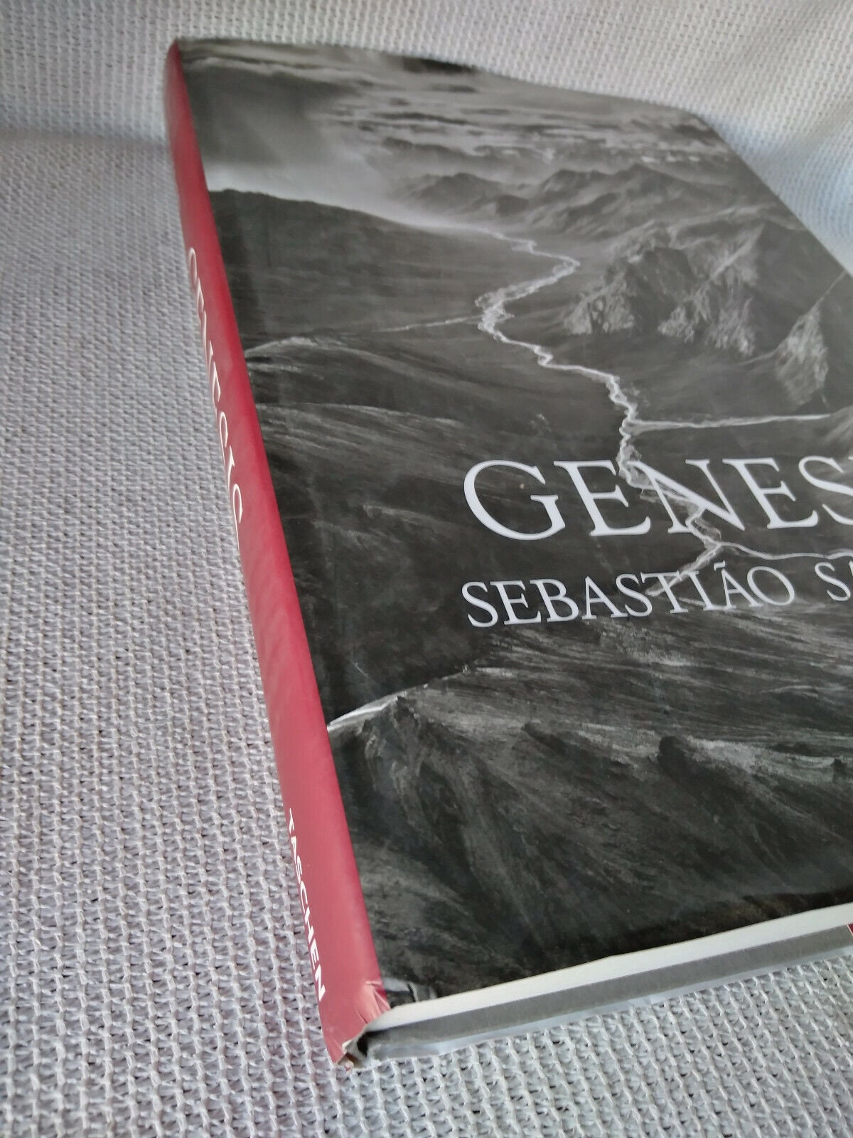 Sebastiao Salgado GENESIS autorstwa TASCHEN w twardej