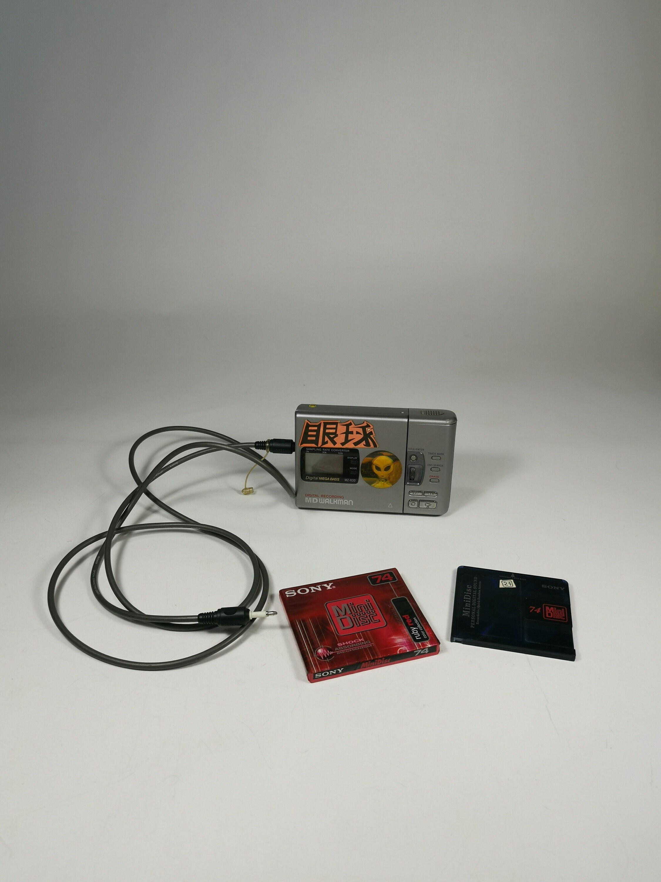 SONY MD WALKMAN MZ-R30（Sony MZ-R30 [MiniDisc Wiki]）