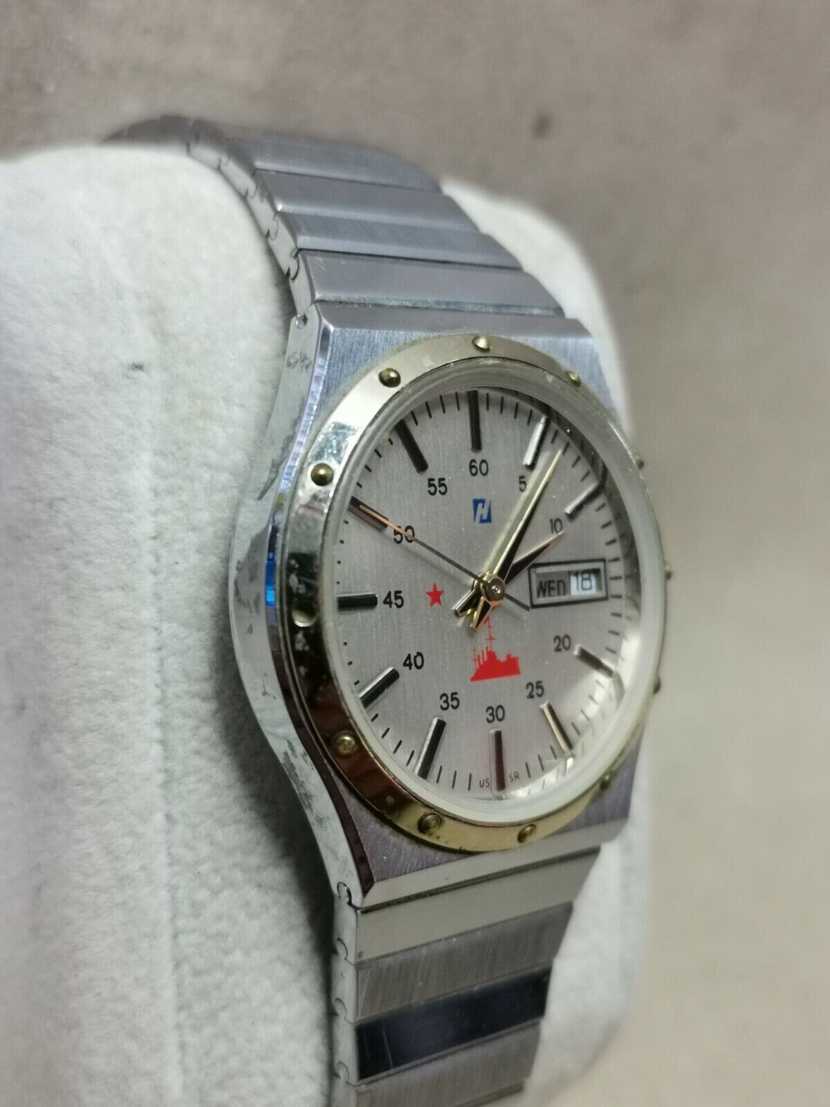 ソ連製メンズ腕時計（海軍艦艇のヴィンテージ）部品取りまたは修理用