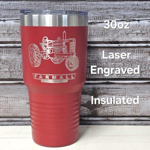 Vaso térmico Farmall International Case H con grabado láser. Lea la descripción y vea las fotos. Disponible en 20 oz, 30 oz y 12 botellas de vino sin tallo.