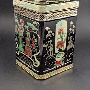 Vintage Daher Styled Japanese Motive Hinged Tin; Asian Scenes; Made in England; likely mid to late century