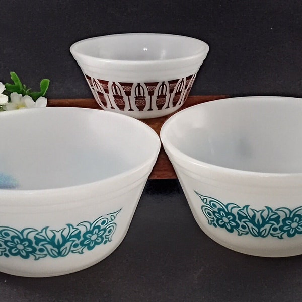 Vintage Federal Glass Tulip and Promo Splash Proof Mixing/Nesting Bowls; Turquois Blue or Brown Pattern on White; Made in USA; Circa 1950s