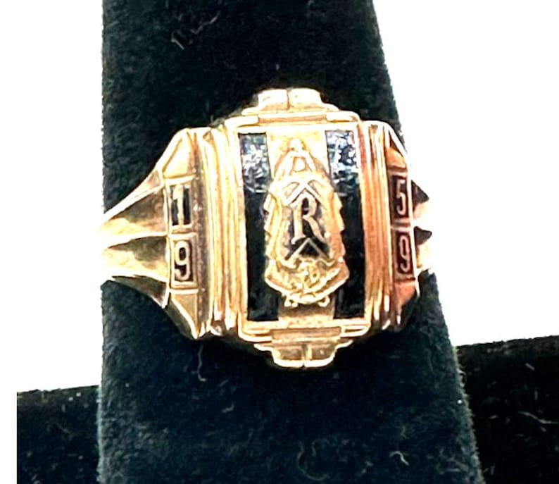 Vintage Class Ring - Retro 10k Yellow Gold Black Enamel High School ...