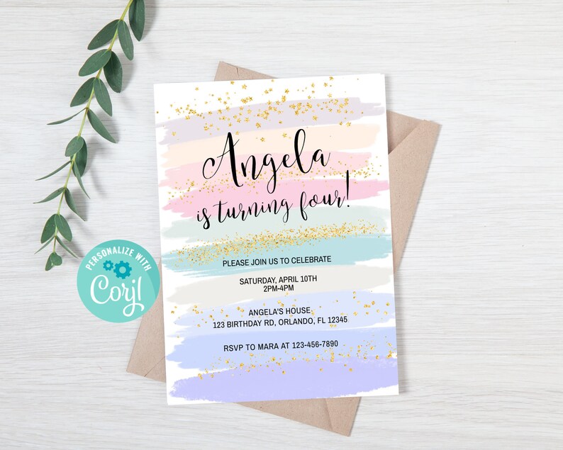 Pode incluir: Um convite de anivers&aacute;rio em tons pastel com detalhes em glitter dourado. O convite diz "Angela faz quatro anos!" e inclui os detalhes da festa, como a data, a hora e o local.