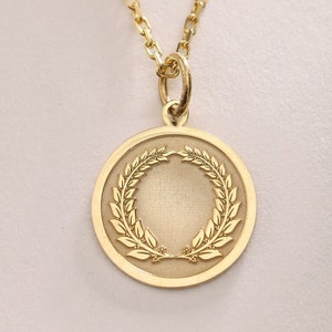 Real 14k Solid Gold Laurel Wreath Necklace, Personalized Laurel Wreath  Pendant, Crown Symbol, Glory Jewelry, Ancient Roman and Greek Symbol - Etsy