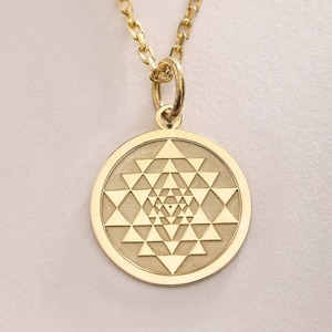 Sri Yantra Silver Pendant , Sri Yantra Necklace , Spiritual Charm Silver , Chakra Necklac , Meditation Jewelry ,Pendant Gift ,Birthday Gift