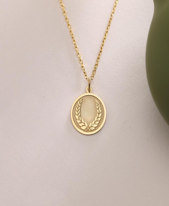 アクセサリー Laurel Wreath Necklace Laurel Wreath Necklace - Etsy