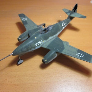 Auf Bestellung gebaut Messerschmitt Me 262 A1/U4 1/48 Modell, Kunststoff Modell, professionell gebautes Modell, Airbrushed und verwittert