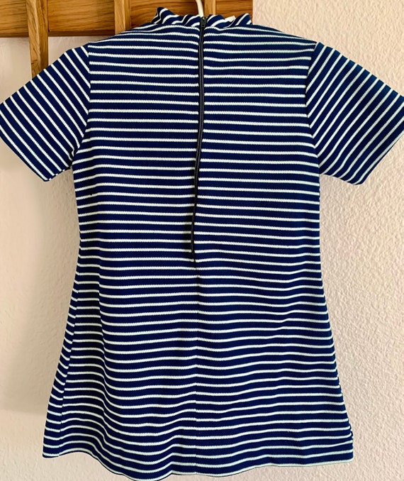 Vintage 1970s White and Navy Striped Dress - image 3