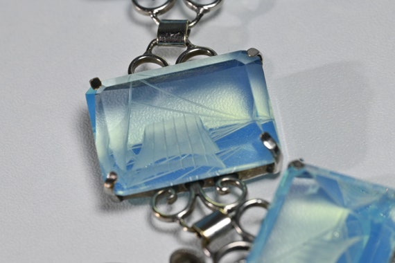 Japanese reversed carved opalescent glass glass a… - image 10