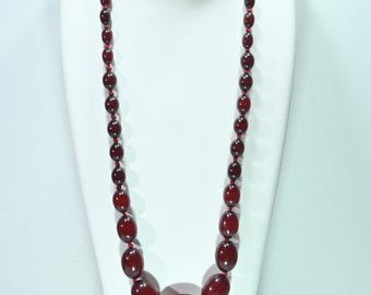 Bakelite necklace graduated, 50 grams