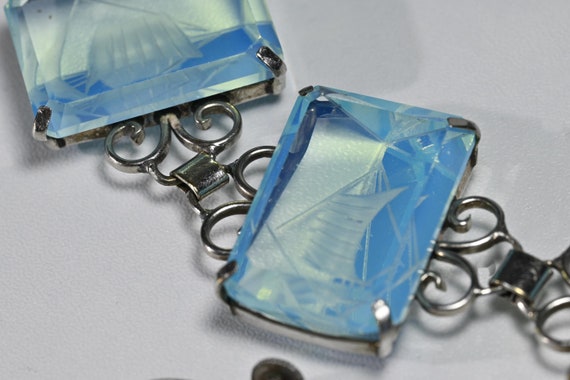 Japanese reversed carved opalescent glass glass a… - image 7