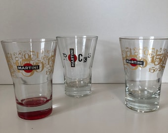 Ein Vintage Martini Glas 150 Jahre Martini und Martini Rocks
