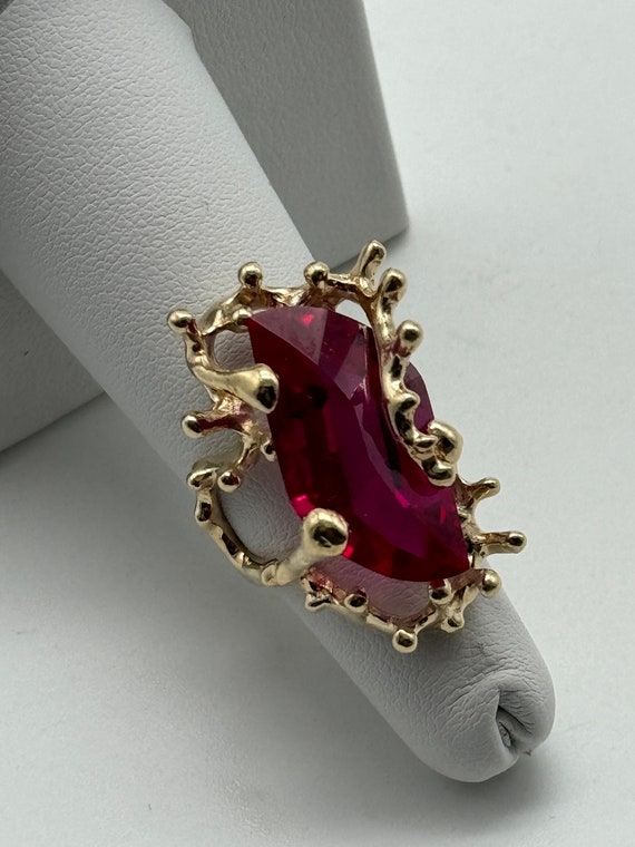 Antique MCM Ruby and 14K Yellow Gold Ring Brutalis
