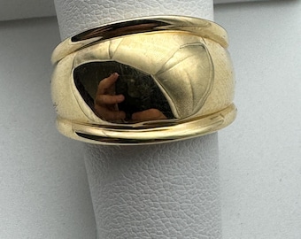 Vintage 14K Yellow Gold Bombe Ring
