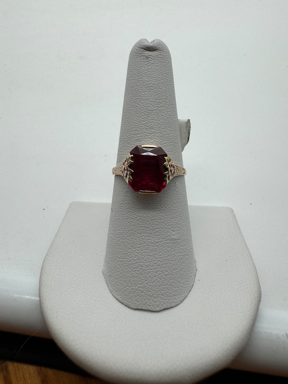 Antique 10k Yellow Gold Art Deco Red Glass Signet 