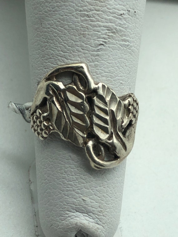 Vintage Antique Art Nouveau Floral Ring leaf