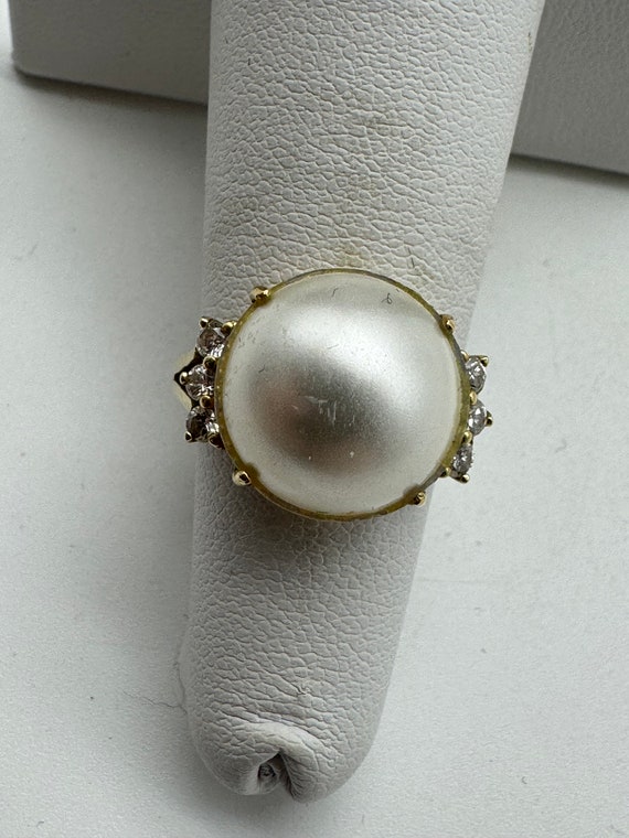14k Yellow Gold Diamond and Pearl  Ring - image 1
