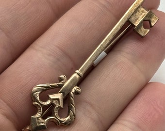 Antique Skeleton Key Brooch Pin