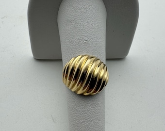 Vintage 14k Yellow Gold Bombe Ring