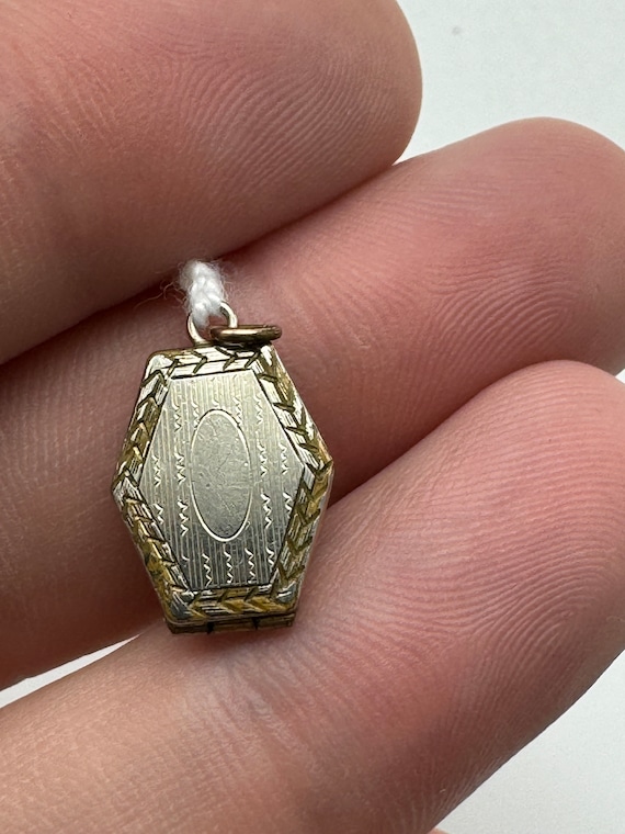 Antique Art Deco Gold Filled Locket