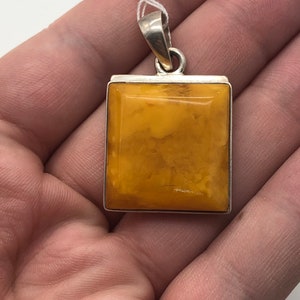 Vintage Sterling Silver Amber Pendant