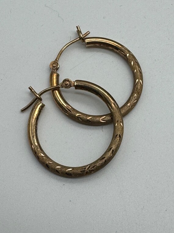 Vintage 14k Yellow Gold Diamond Cut Hoops - image 1