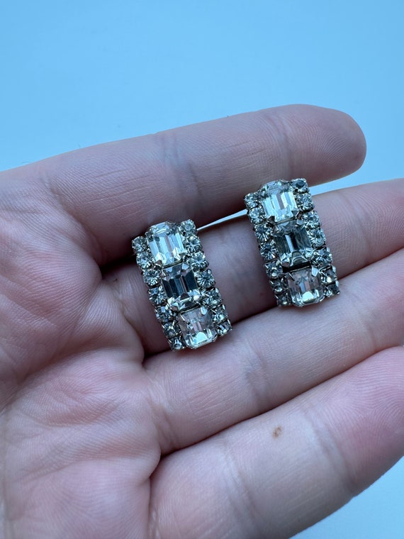 Vintage Clear Weiss Style Clip Earrings