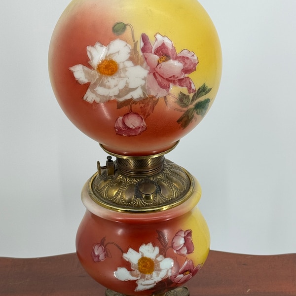 Antique Rayo Victorian Red and Yellow Hand Painted Gone With The Wind Lamp