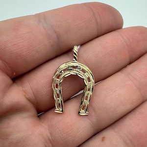 Vintage 14k Yellow Gold Horseshoe Pendant
