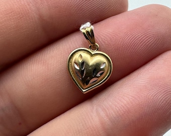 Vintage 14K Yellow Gold Puffy Etched Heart Charm