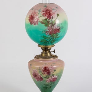 Antique Victorian Gone With the Wind chrysanthemum Floral Lamp