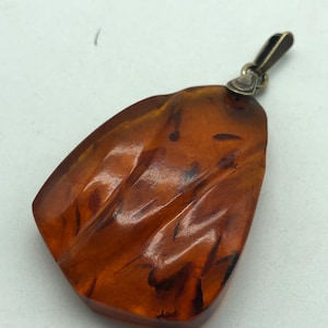 Vintage Sterling Silver Amber Pendant