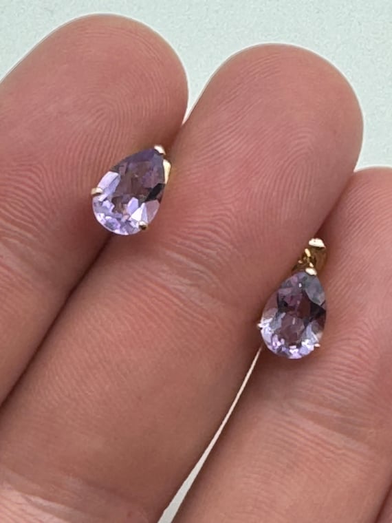 14k Yellow Gold Pear Shaped Amethyst Earrings