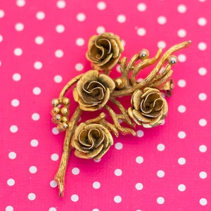 Vintage Golden Rose Bud Brooch - P13