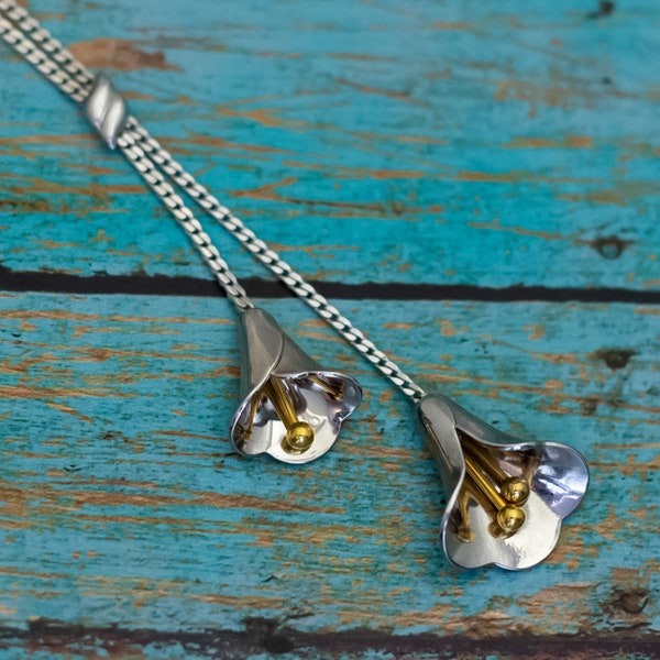 22 inch, Vintage Silver Tone Bell Flower Drop Tassel Necklace by Avon - P30