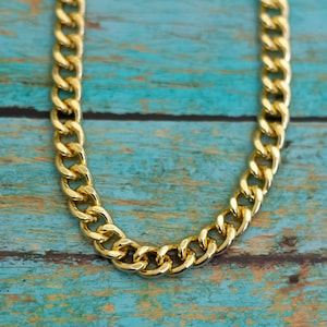20 inch, Vintage Timeless Curb Links Gold Tone Chain Necklace - P29