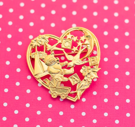 Vintage Sweet Dream Heart Brooch by Avon - P4 - image 1