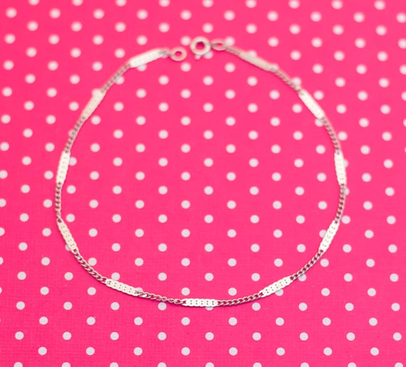 Vintage Minimalist Two Tone Anklet by Avon 9 1/2 … - image 1