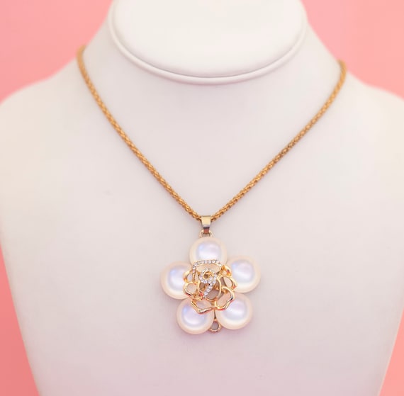 Vintage Star Pearl Rose Necklace 28 Inch - P19 - Etsy