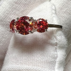 Certified Rare Round Brilliant Fancy Vivid Red Moissanite Three Stone ...