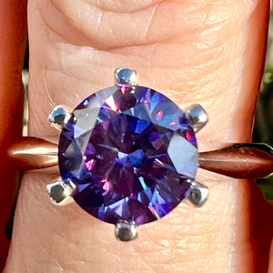 Rare Certified 5CT Round Brilliant Cut VVS1 Violet Moissanite Solitaire Engagement Ring