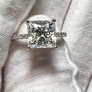 Certified 2CT Princess Cut Moissanite Hidden Halo Engagement Ring