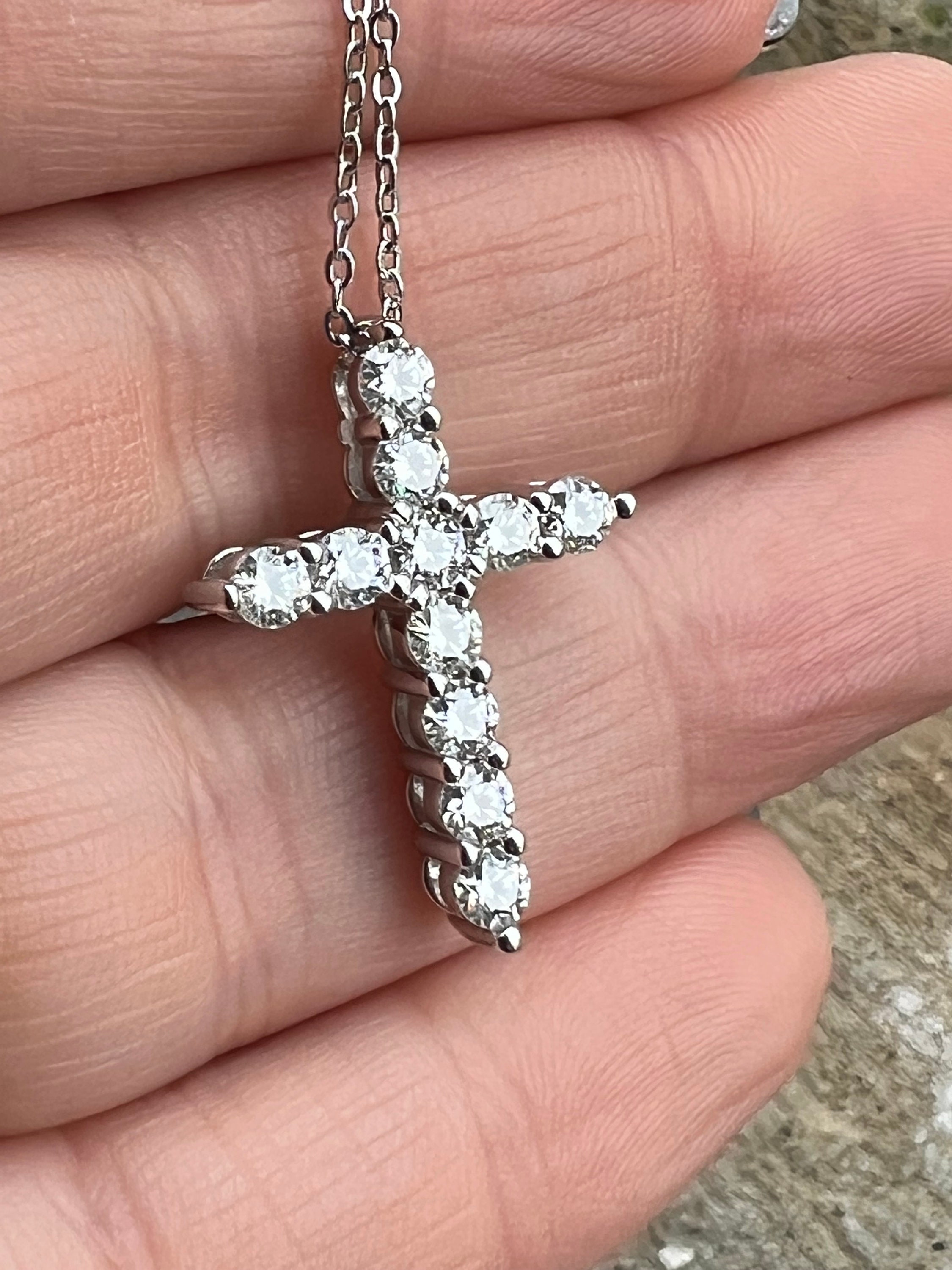 Certified Round Brilliant Cut D VVS1 Moissanite Cross