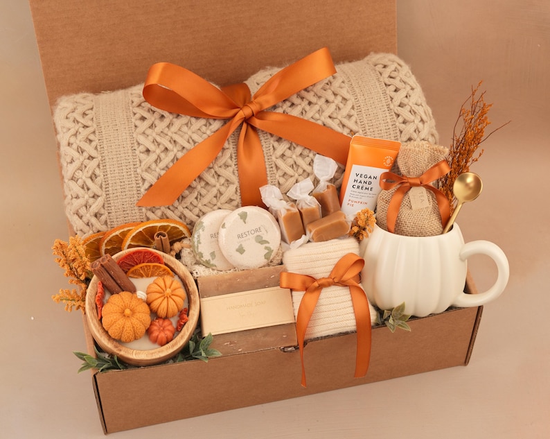 Hygge Fall Gift Box, Boo Basket, Spooky Season Gift, Cozy Fall Gift Set, Harvest Gift, Pumpkin Spice, Halloween Gifts Fall Rustic Steamers