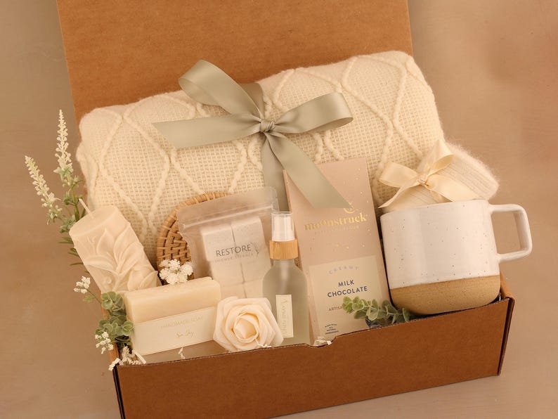 Engagement Gifts for Couple, Newly Engaged Gift For Two, Romantic Gift, Couples Gift, Anniversary gift, Luxury gift box SpaBlanketRestore