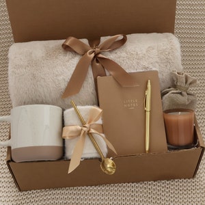 Birthday Gift Box, Sister Birthday Gift, Birthday Gift Basket, Happy Birthday Box, Womens Birthday Gift, Best Friend Birthday LittleNotes Blanket