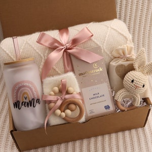 New Mom and Baby Gift Box with Blanket, Gift for Women After Birth, Post Pregnancy Gift Basket, Mom to be Self Care Package Postpartum Mama BlanketBlush